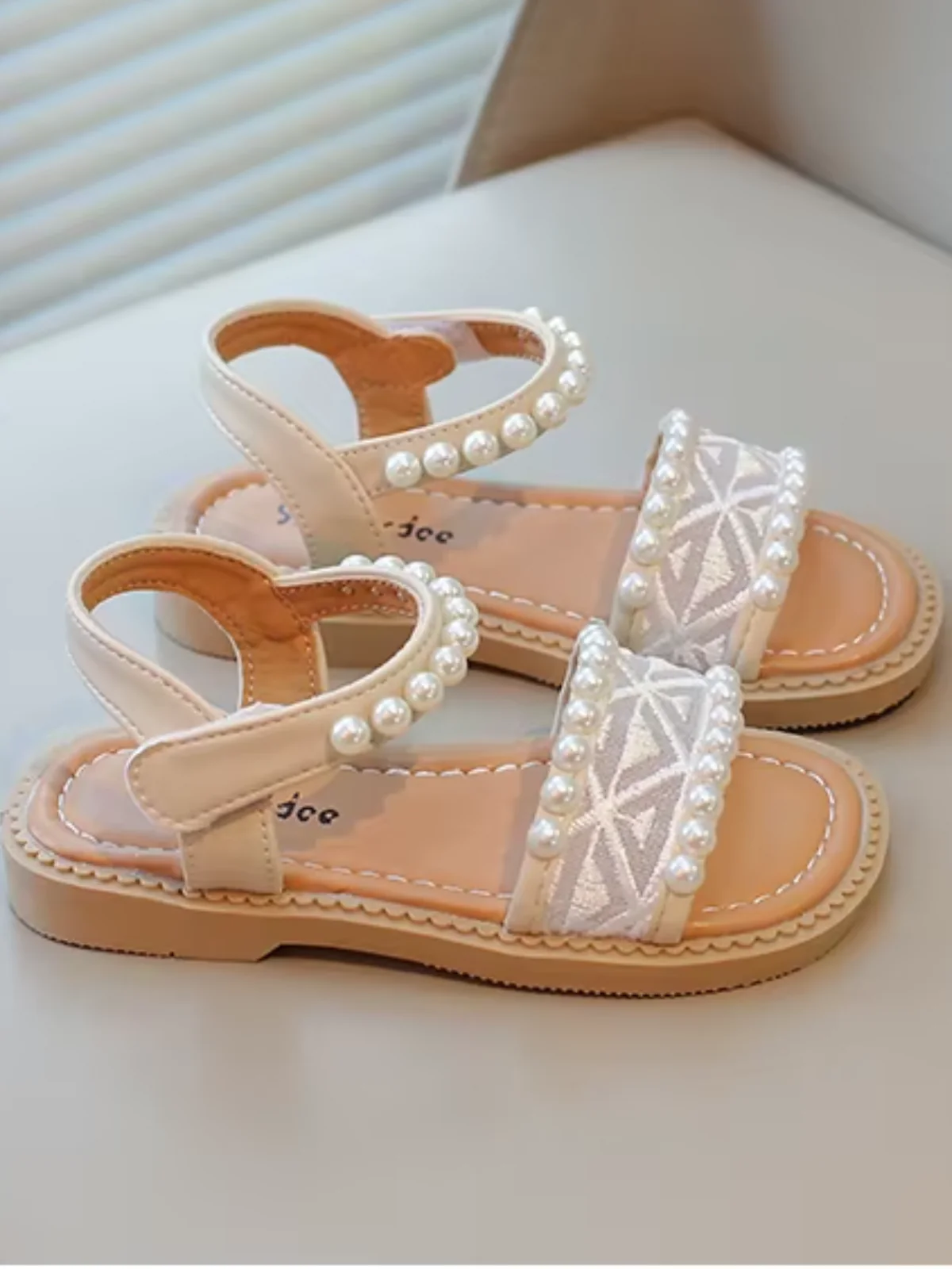 Chic Pearl Lace Strap Boho Summer Sandals - Image 4
