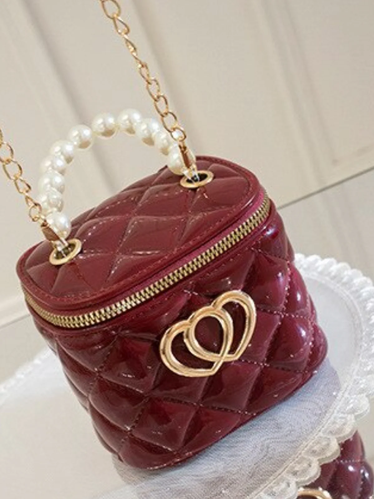 Heart Patent Bucket Handbag - Image 6