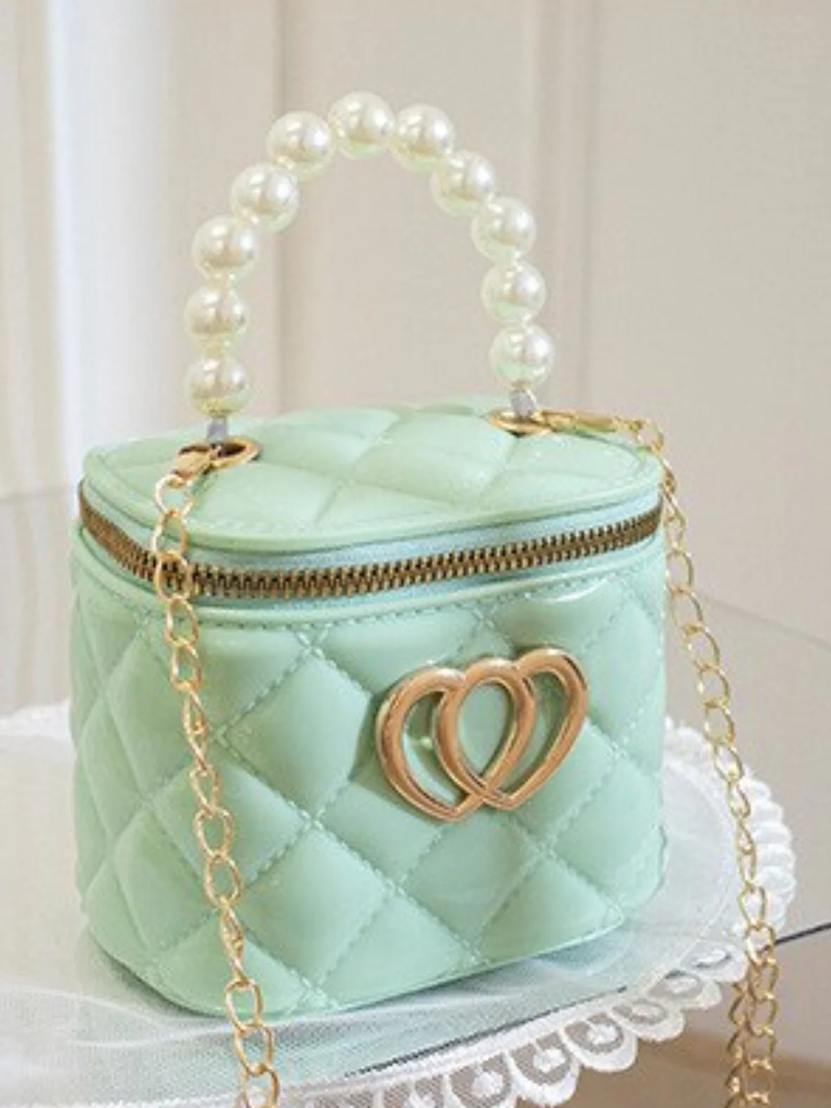Heart Patent Bucket Handbag - Image 7