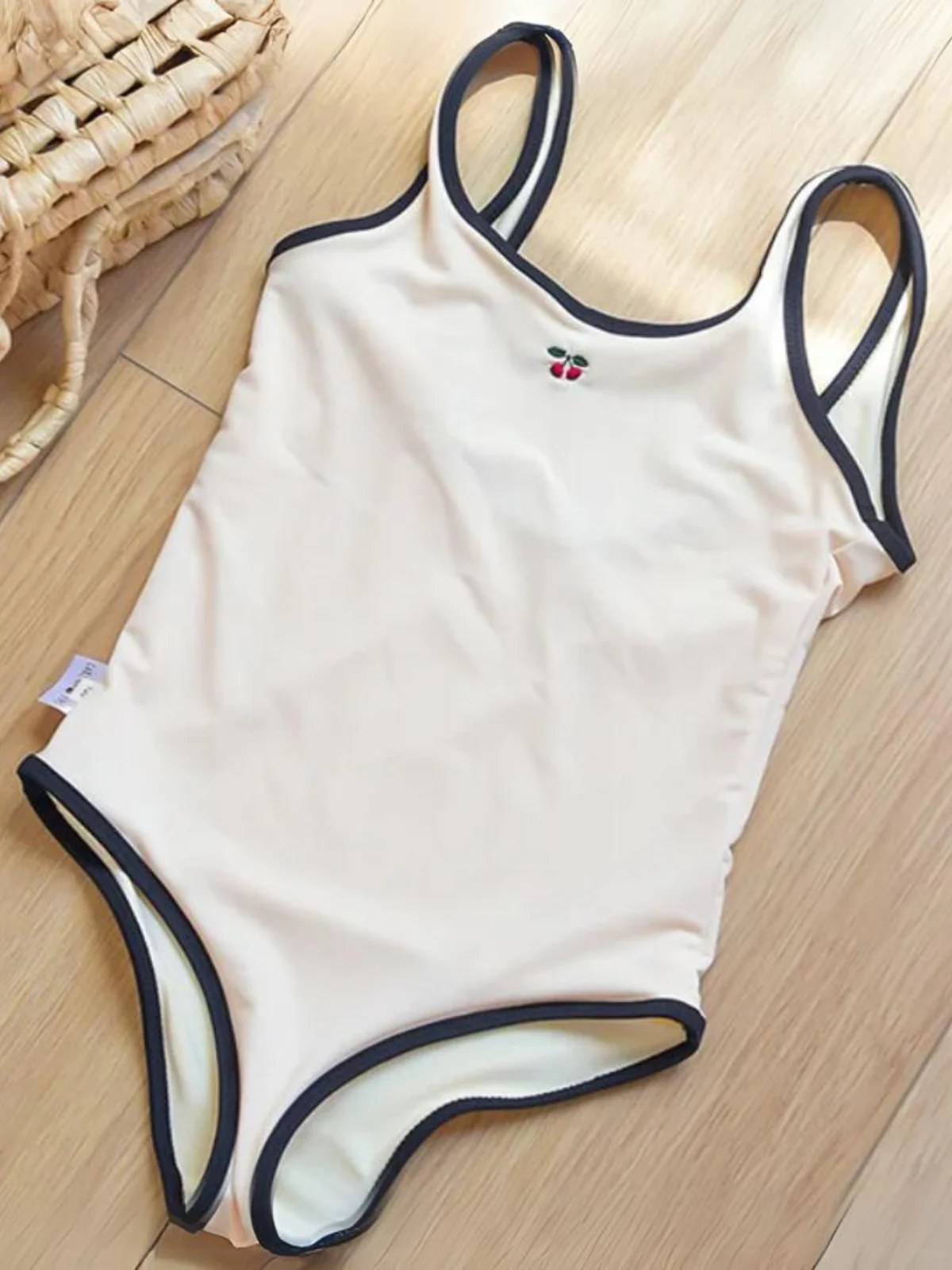 Poolside Perfection Contrast Trim One Piece Swimsuit - Image 2