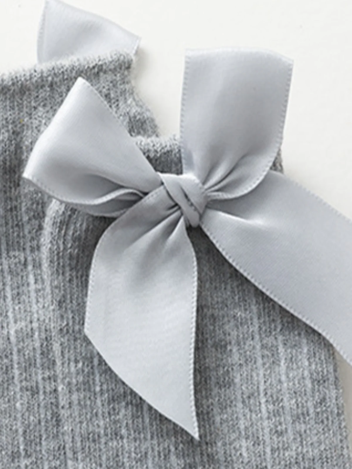 Satin Bow Scallop Socks - Image 2