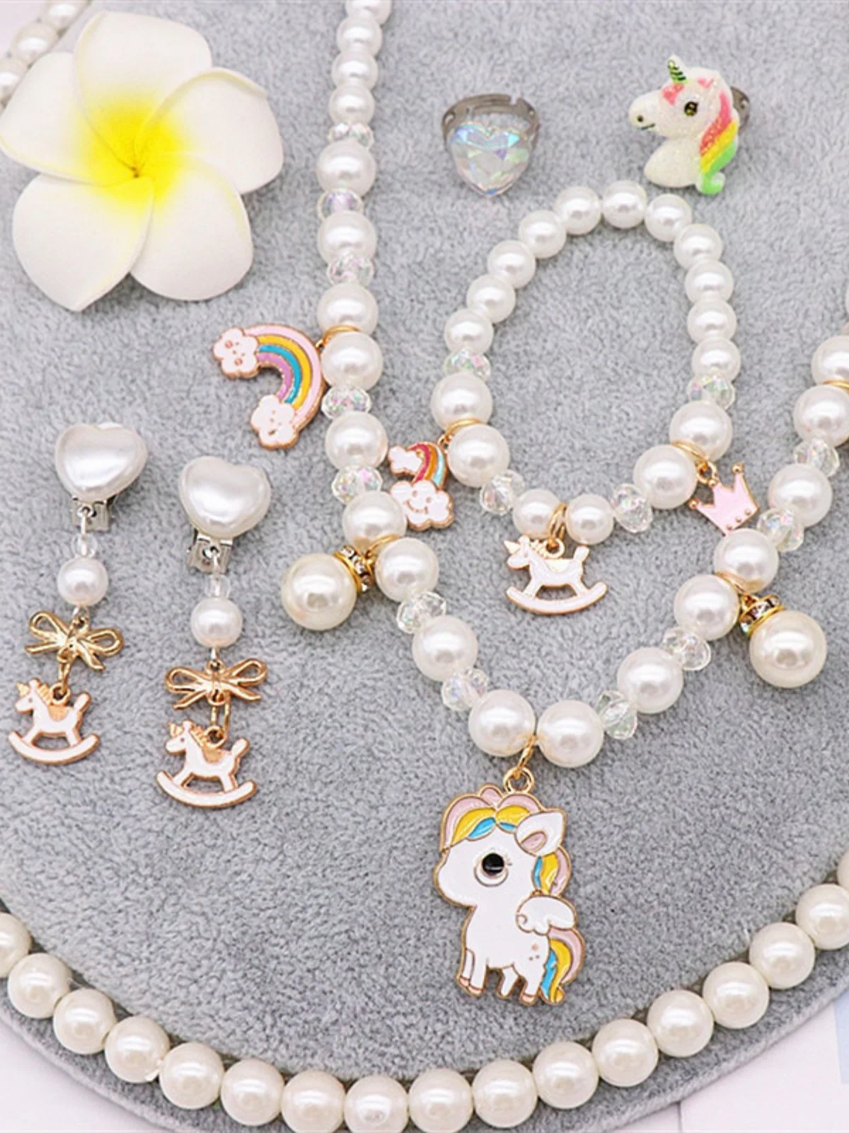 Simply Magic Unicorn Pearl Jewelry 6-Piece Set - Image 2