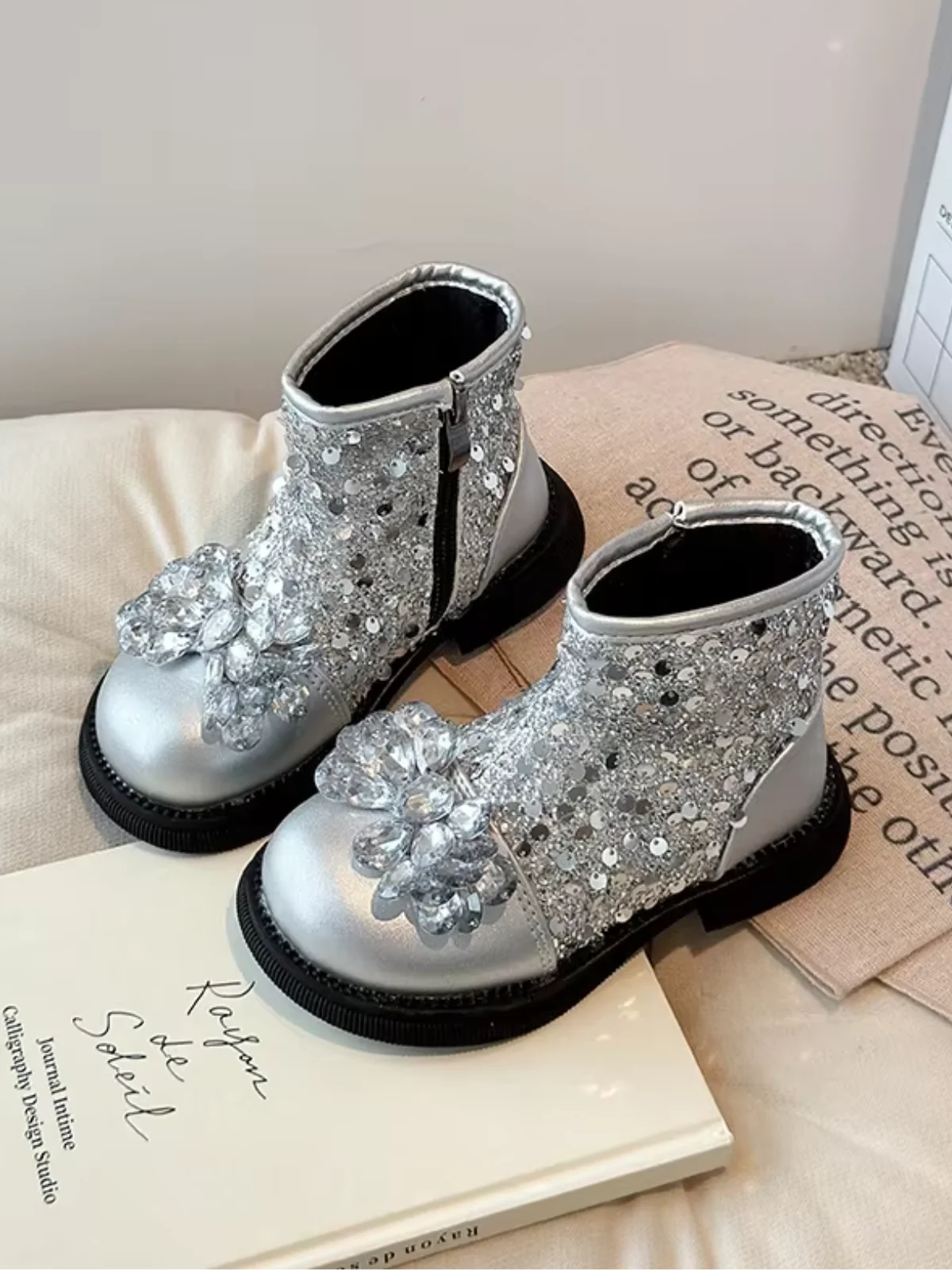 Sparkle Luxe Sparkle Bow Boots - Image 5