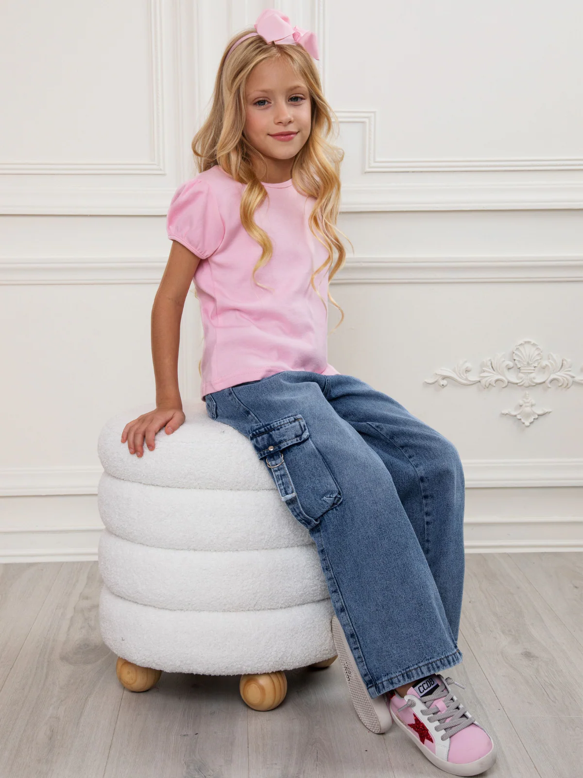 Everyday Luxe Wide Leg Cargo Jeans in Medium Wash Peruvian Denim - Image 2