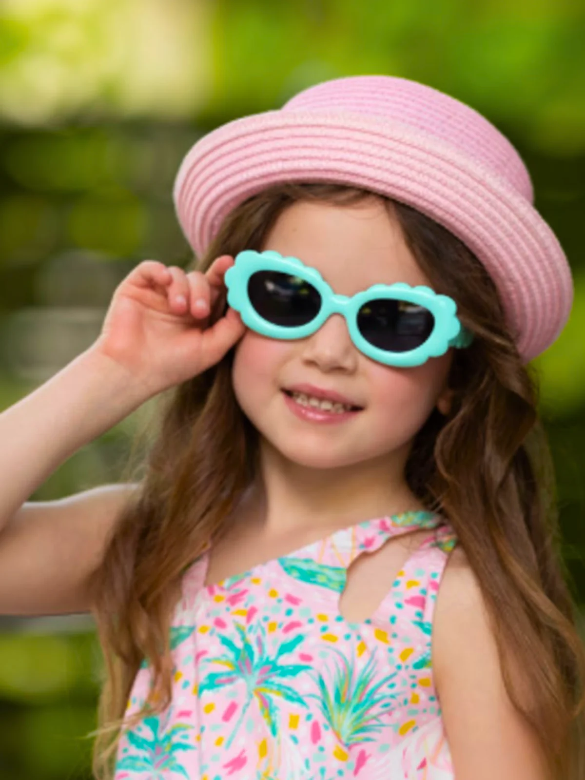 Sunny Petals Retro Sunglasses - Image 3