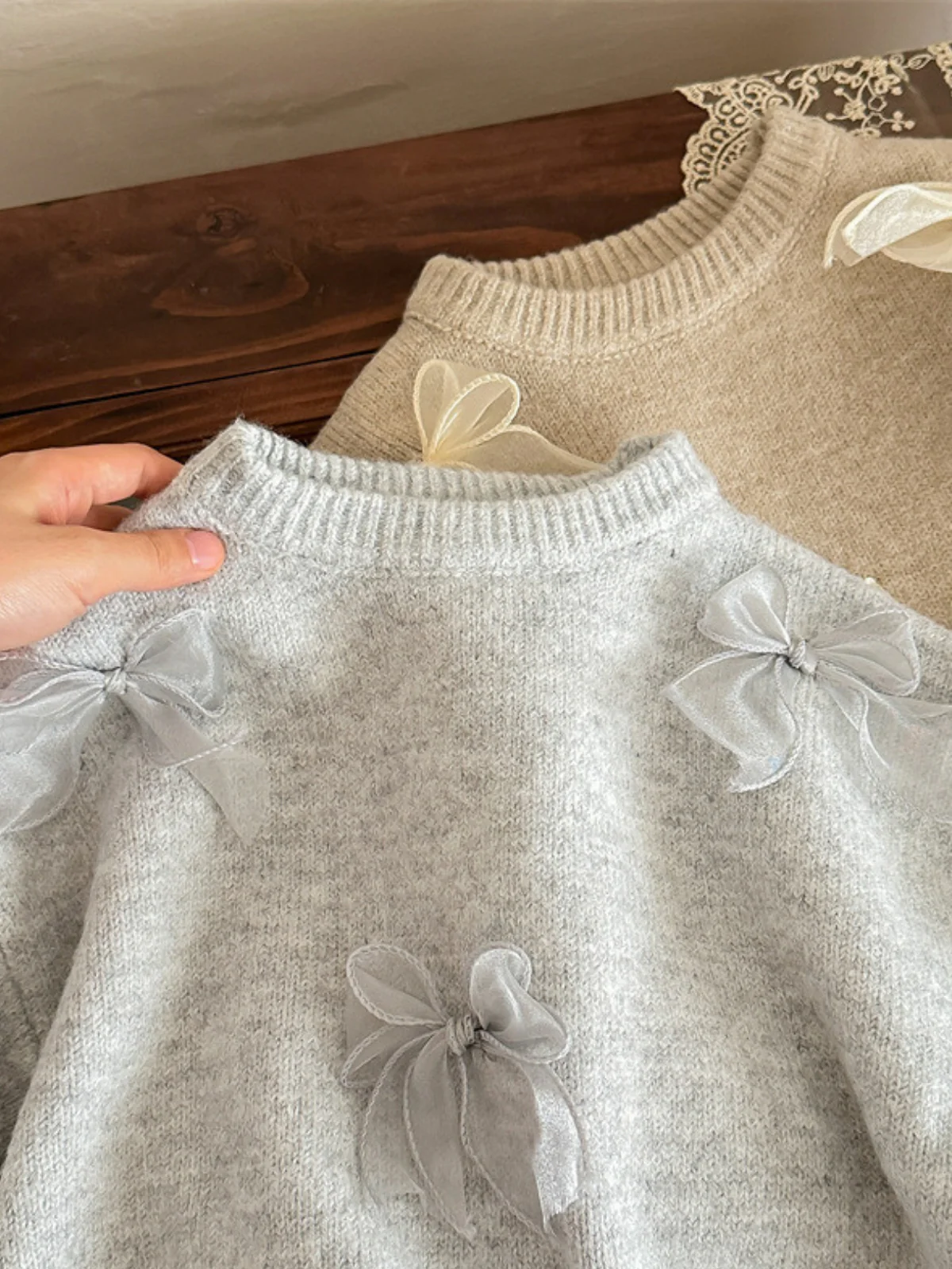 Sweet Bow Charm Knit Sweater - Image 5