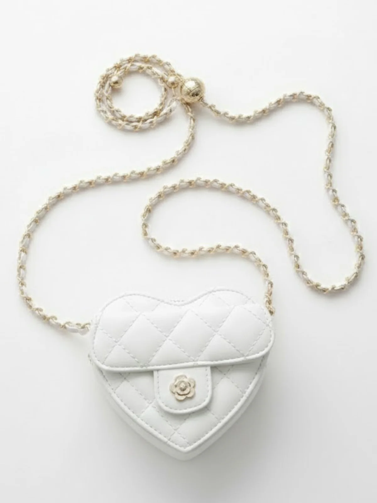 Sweetheart Quilted Chain Crossbody Bag - Image 3