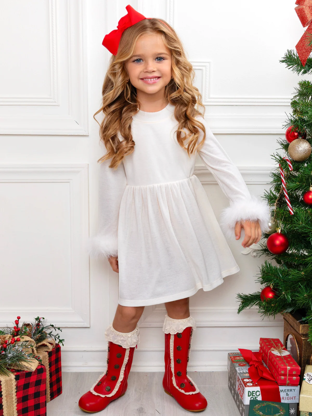 Winter Glam Cream Dress with Luxe Faux Fur Cuffs - Image 4