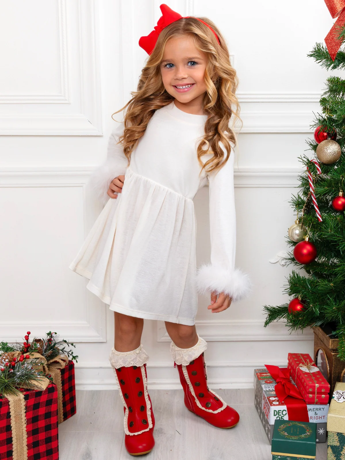 Winter Glam Cream Dress with Luxe Faux Fur Cuffs - Image 5